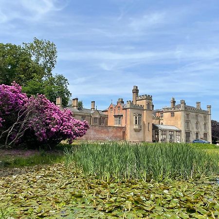 Llanerchydol Hall Suites ウェルシュプール エクステリア 写真