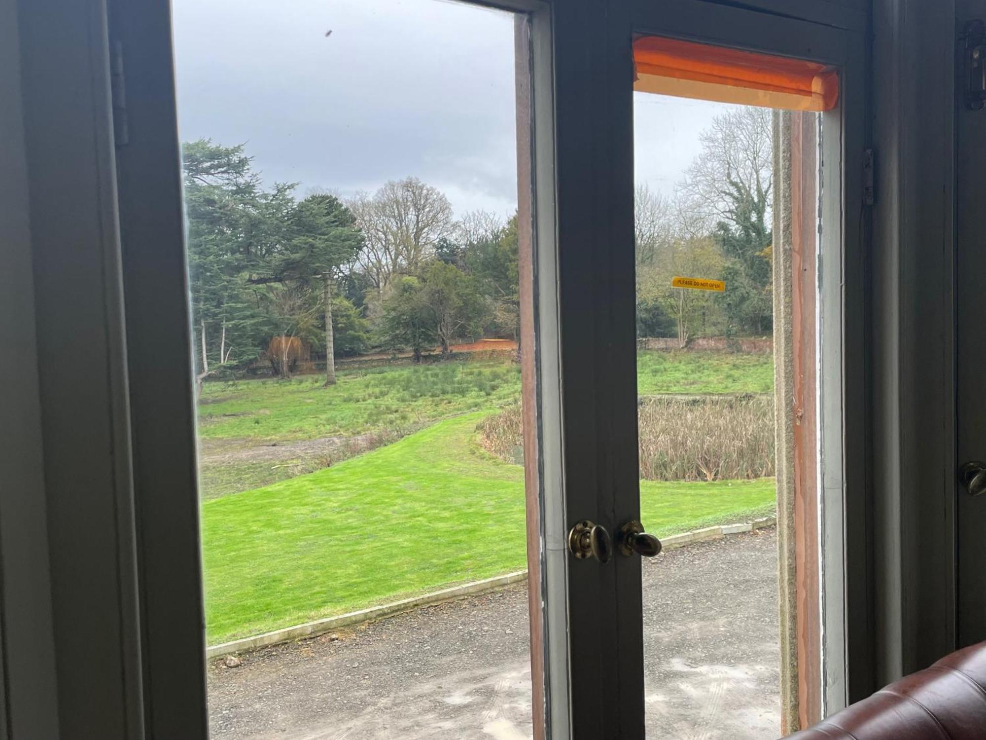 Llanerchydol Hall Suites ウェルシュプール エクステリア 写真