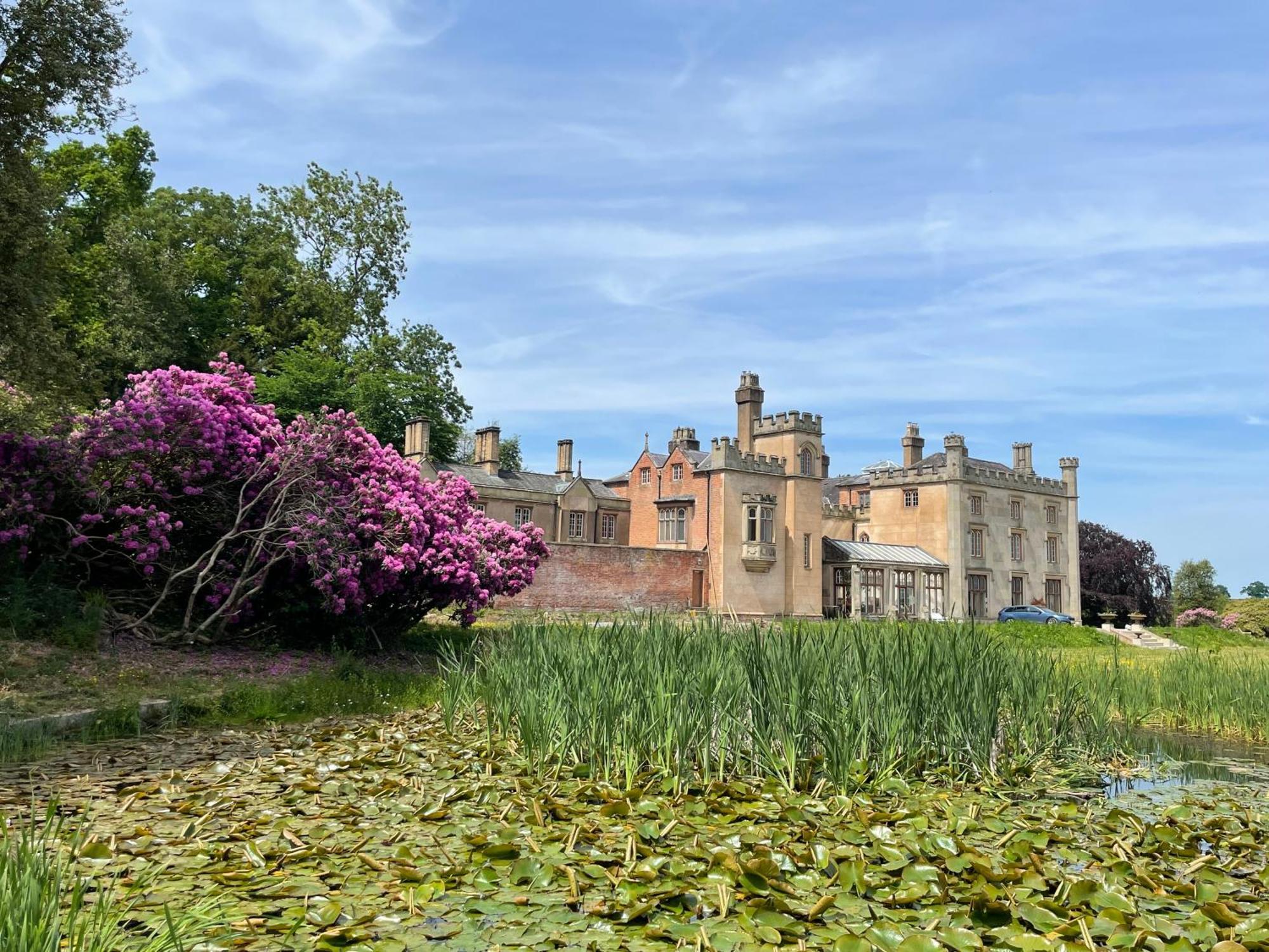 Llanerchydol Hall Suites ウェルシュプール エクステリア 写真