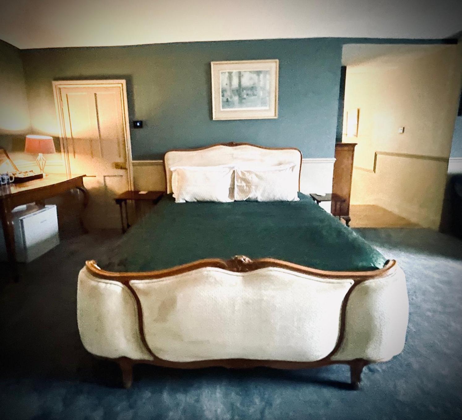 Llanerchydol Hall Suites ウェルシュプール エクステリア 写真