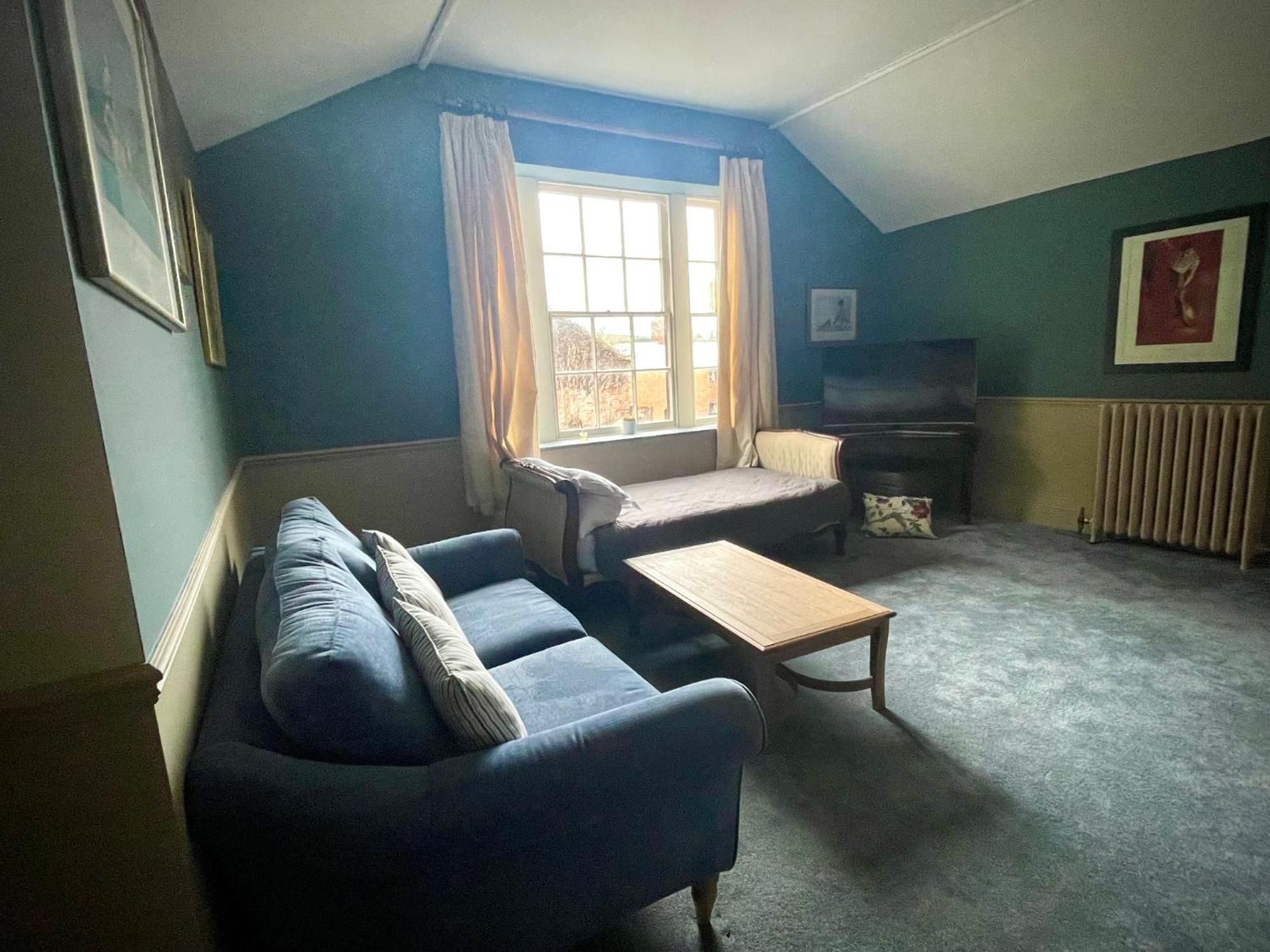 Llanerchydol Hall Suites ウェルシュプール エクステリア 写真
